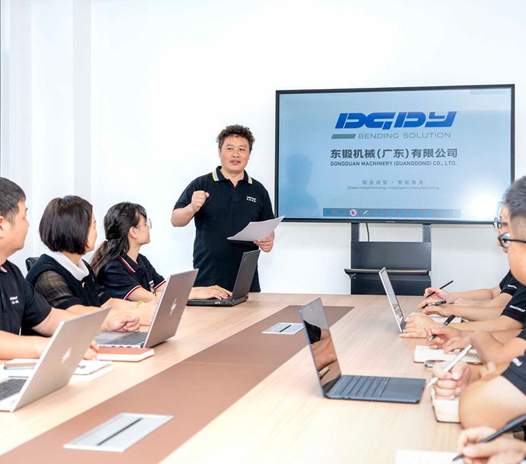 办公楼照片 (1).jpg